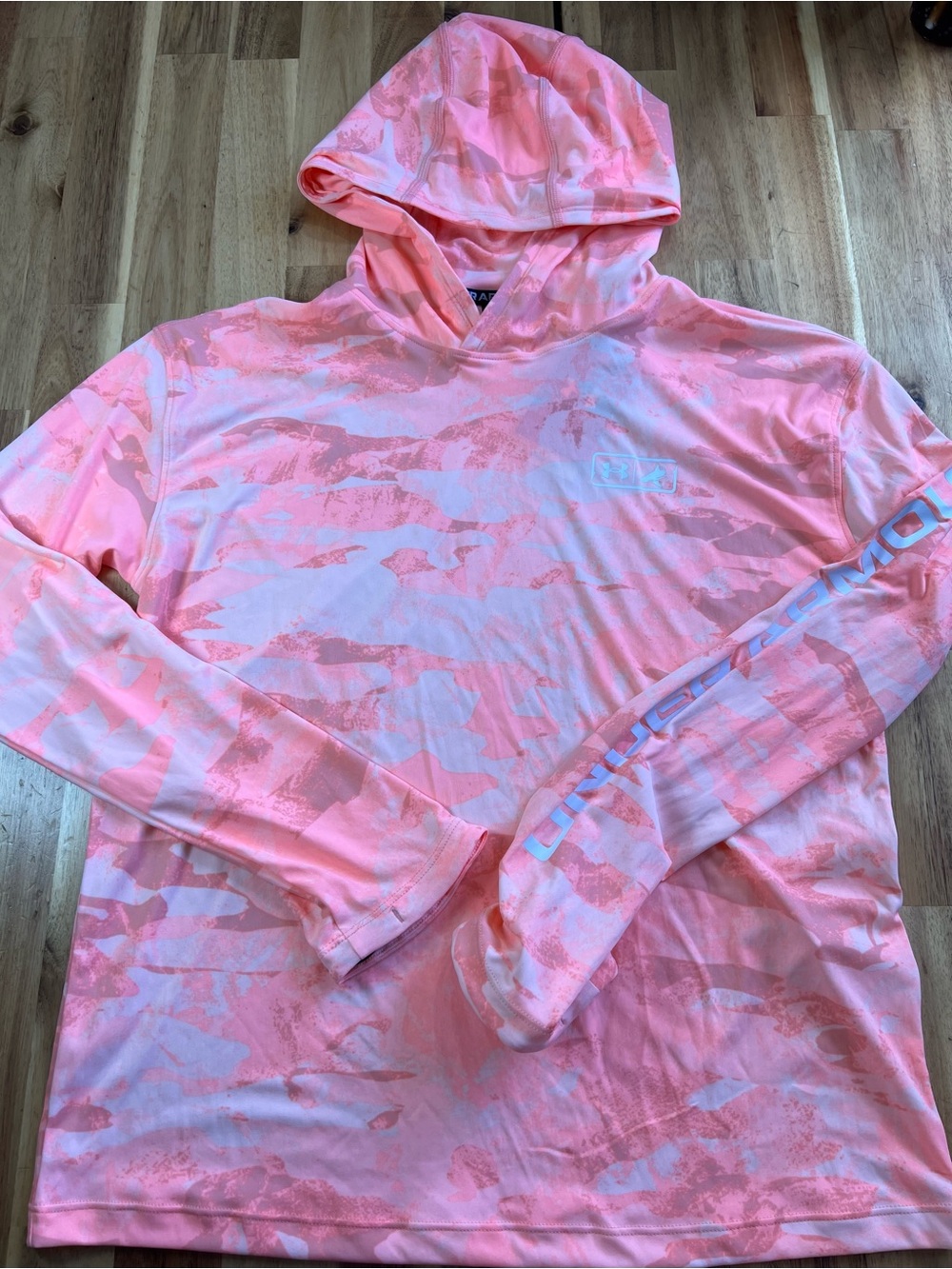 Under Armour BlacktipH Fish Elite Salmon Coral Camo Hoodie NWT Small
